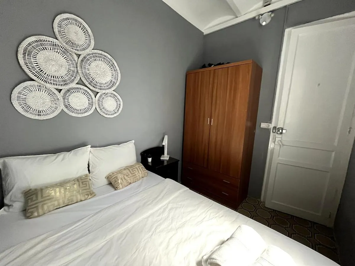 Apartment 4 Rooms Fira Barcelona Spain