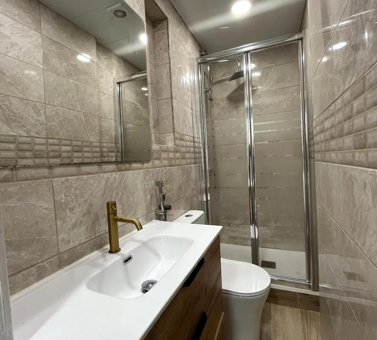 Apartment 4 Rooms Fira Barcelona 0*, L'Hospitalet de Llobregat Spain